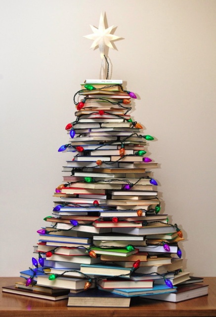 árbol hecho de libros.jpg